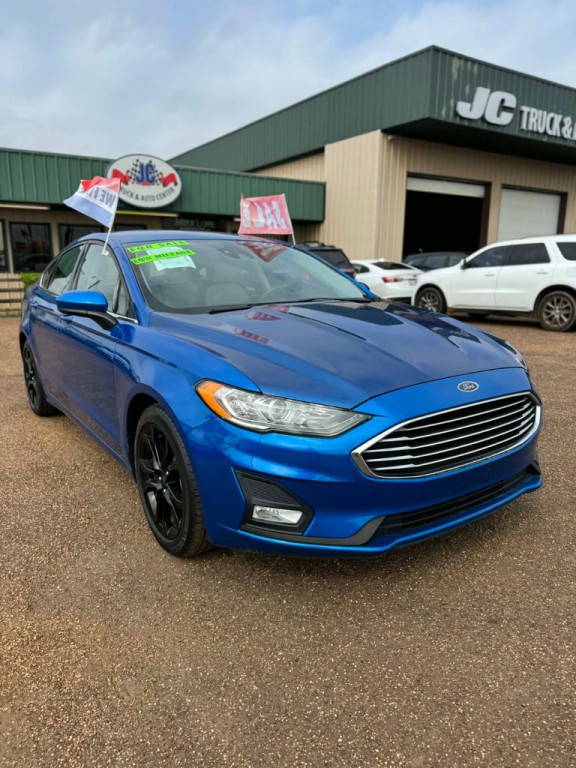 2020 Ford Fusion Image 1