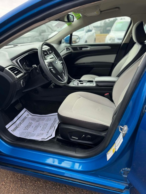 2020 Ford Fusion Image 6