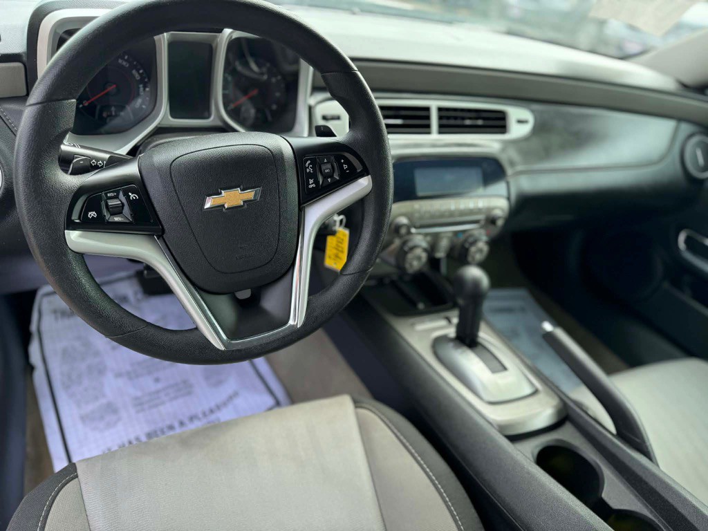 2015 Chevrolet Camaro Image 5