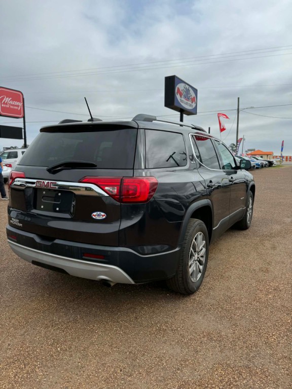 2017 GMC Acadia Image 4