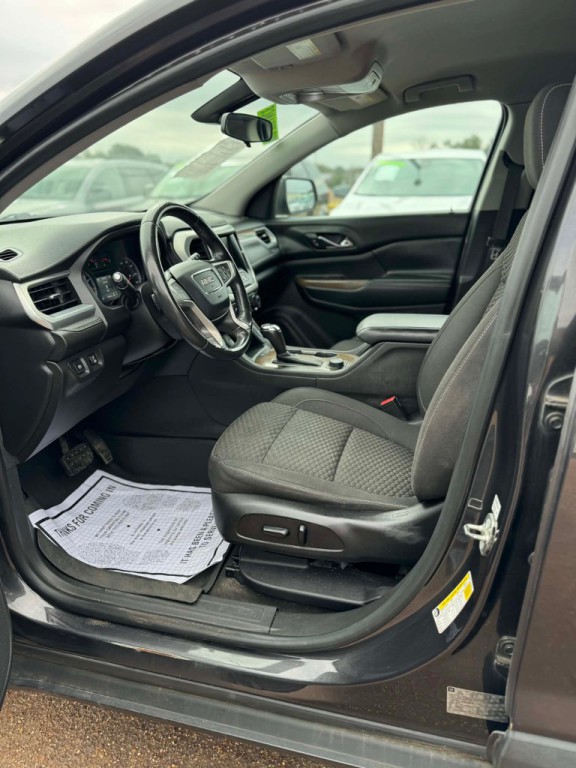 2017 GMC Acadia Image 6