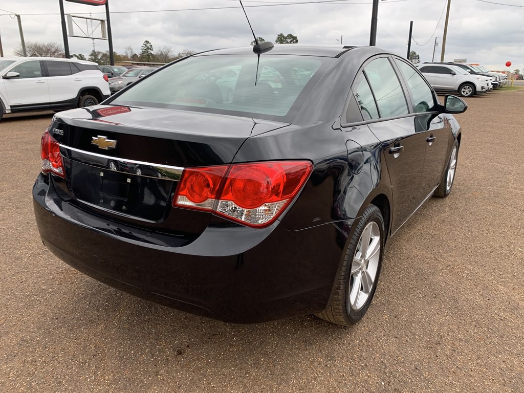 2015 Chevrolet Cruze Image 4