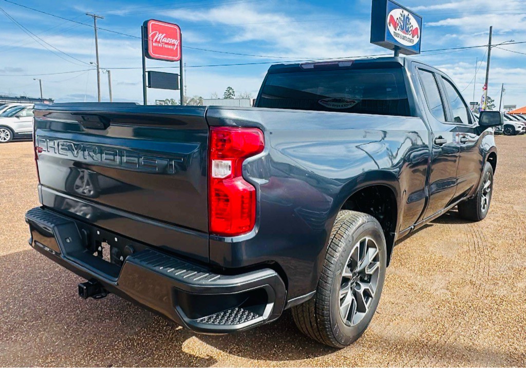 2020 Chevrolet Silverado 1500 Image 3