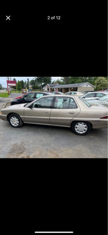 1996 Buick Skylark Image 2