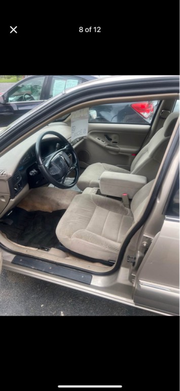 1996 Buick Skylark Image 3