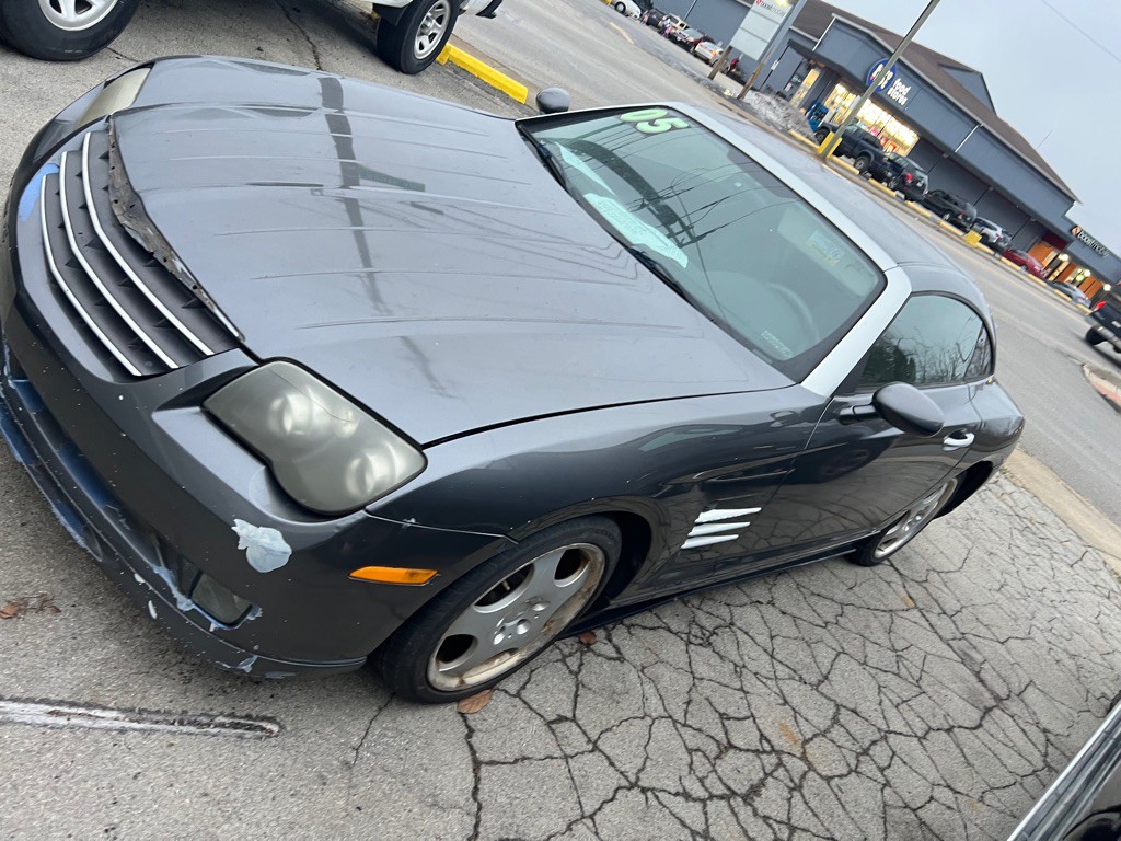 2005 Chrysler Crossfire Image 2