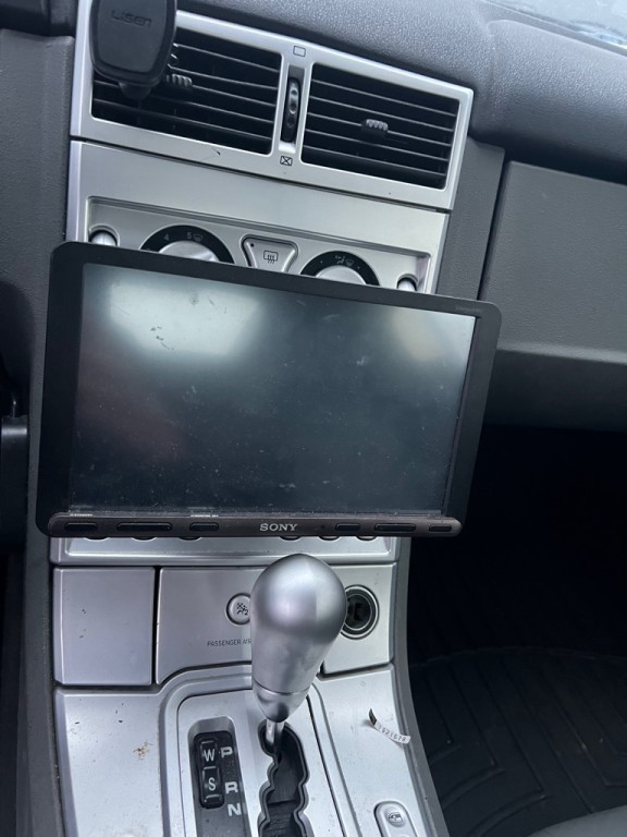 2005 Chrysler Crossfire Image 6