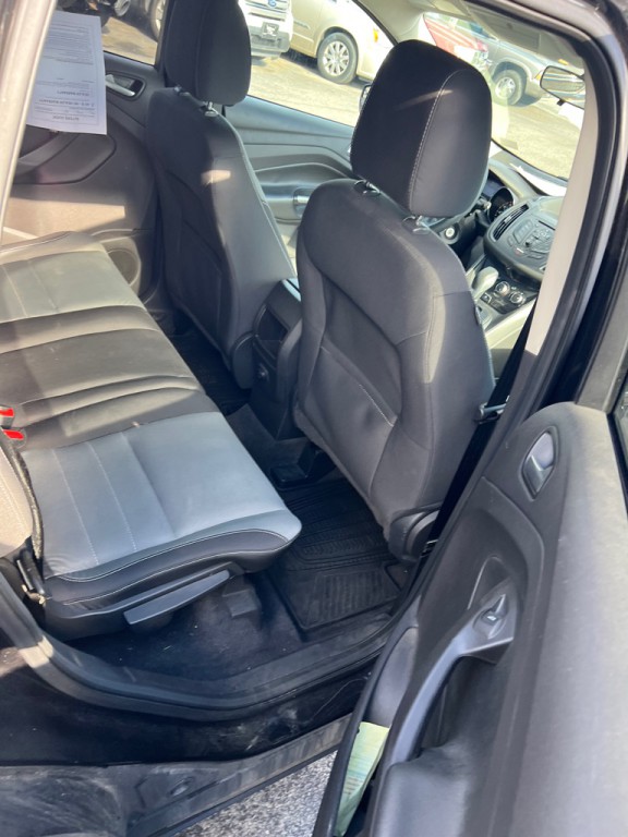 2015 Ford Escape Image 2