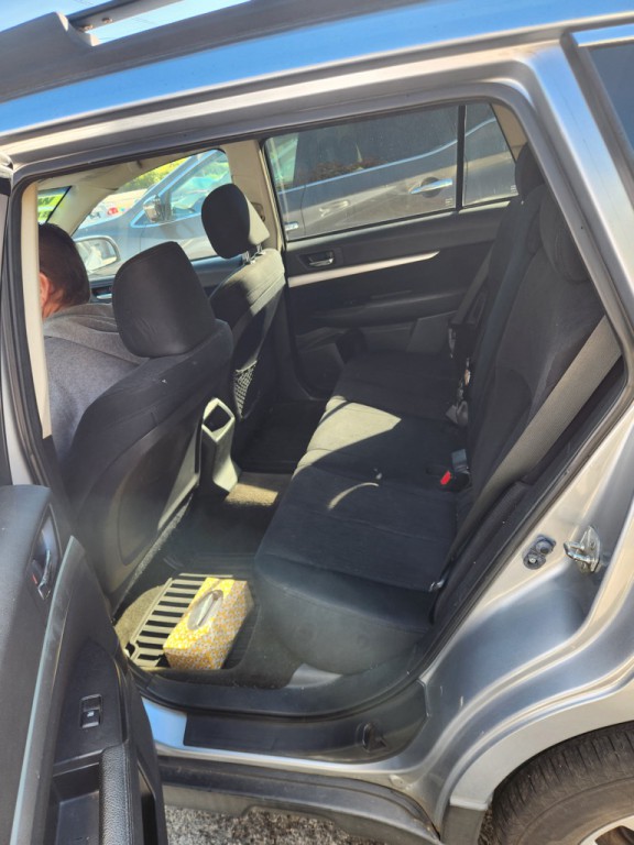 2014 Subaru Outback Image 5