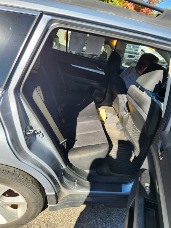 2014 Subaru Outback Image 12