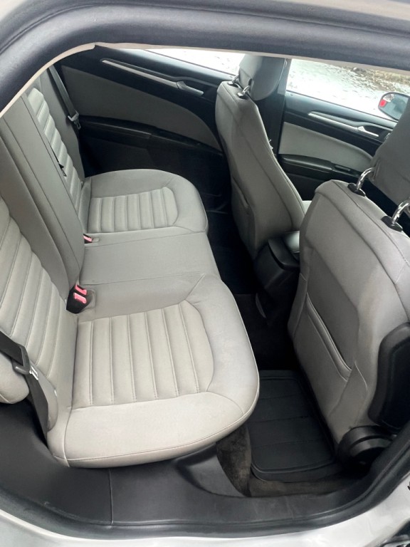 2014 Ford Fusion Image 20