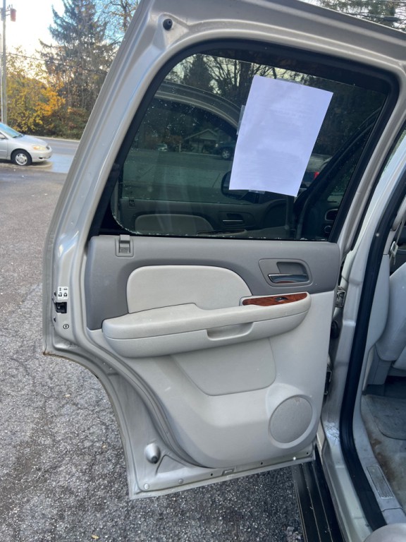 2007 Chevrolet Tahoe Image 14