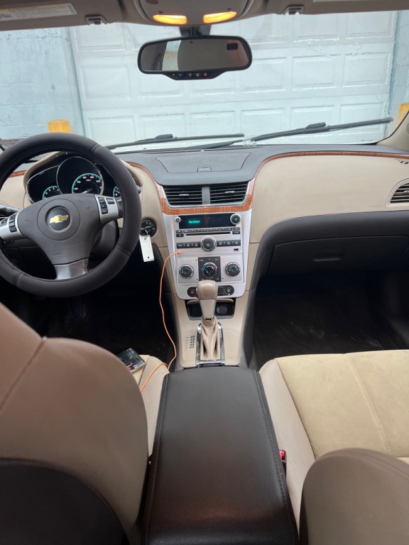 2012 Chevrolet Malibu Image 4