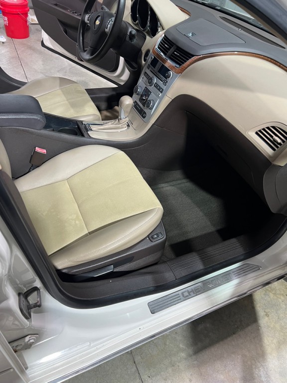 2012 Chevrolet Malibu Image 18