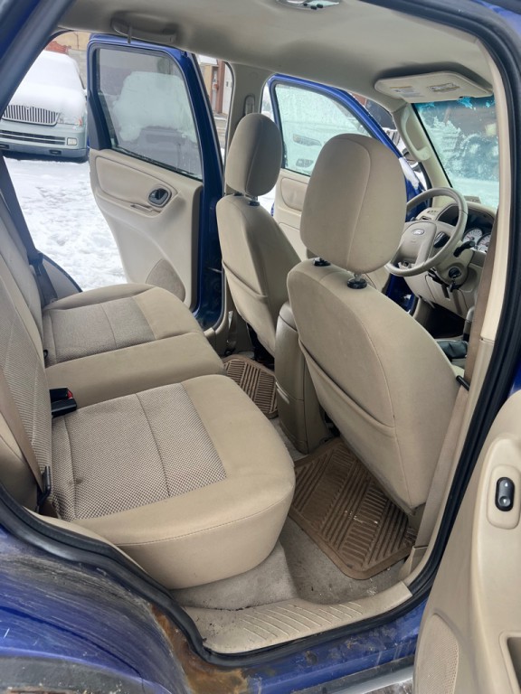 2005 Ford Escape Image 5