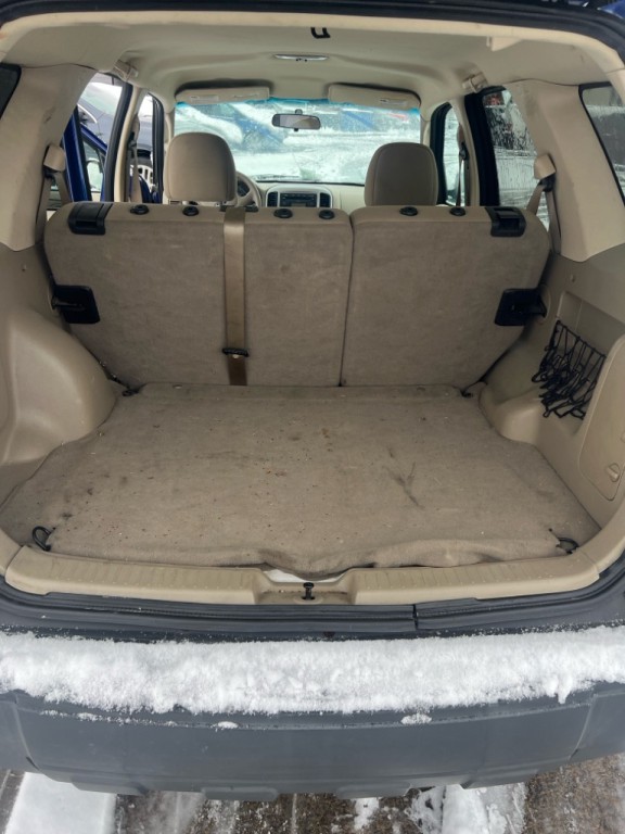 2005 Ford Escape Image 8