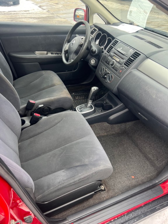 2009 Nissan Versa Image 4