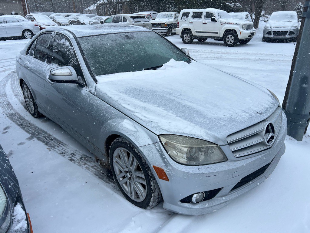 2008 Mercedes-Benz C-Class Image 2