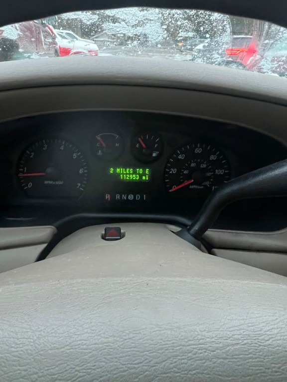 2007 Ford Taurus Image 2