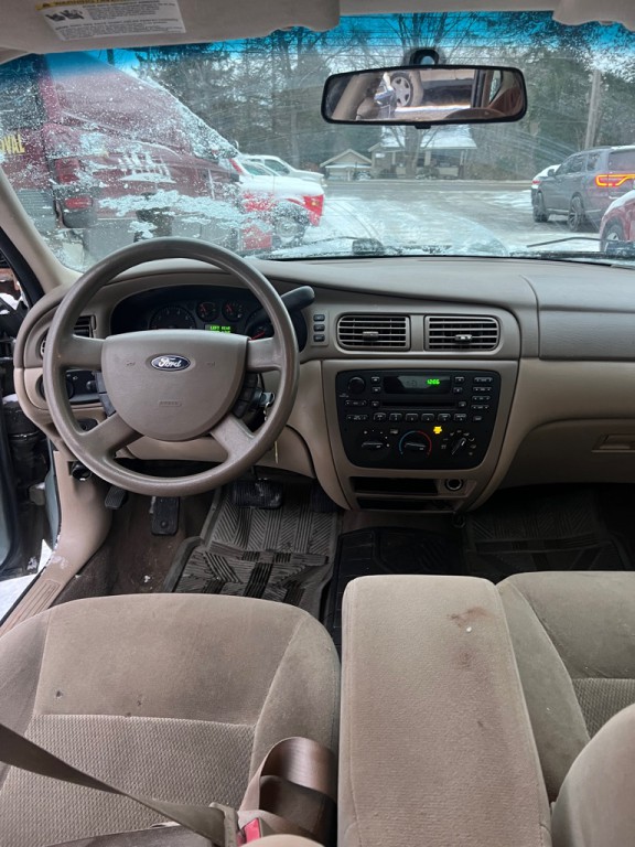 2007 Ford Taurus Image 9