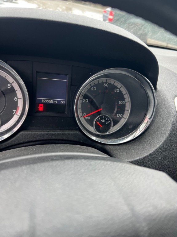 2011 Dodge Grand Caravan Image 4