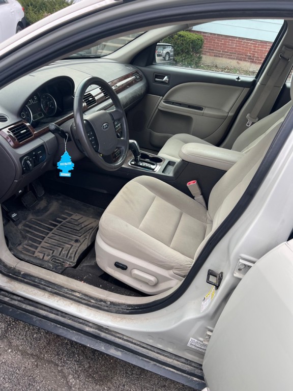 2008 Ford Taurus Image 4