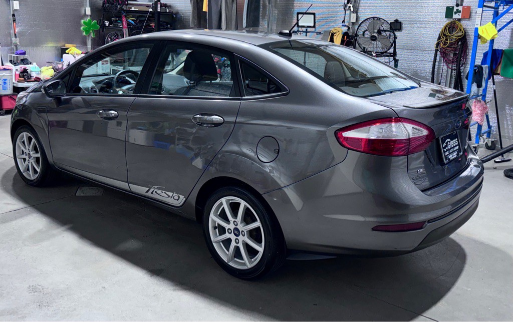 2014 Ford Fiesta Image 3