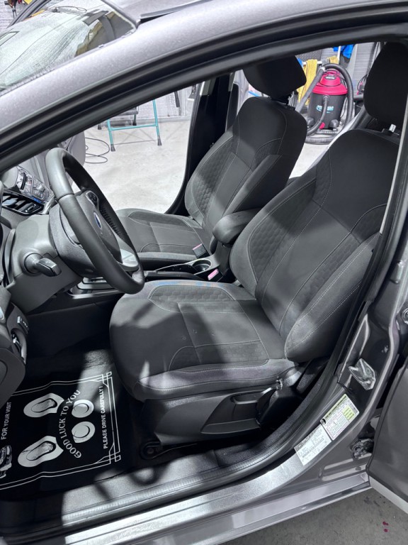 2014 Ford Fiesta Image 4