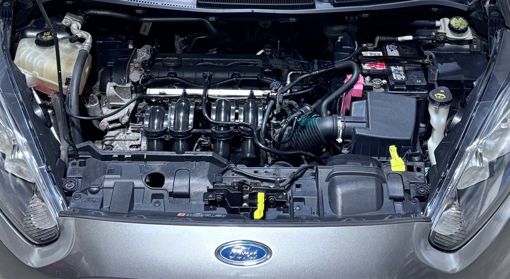 2014 Ford Fiesta Image 10