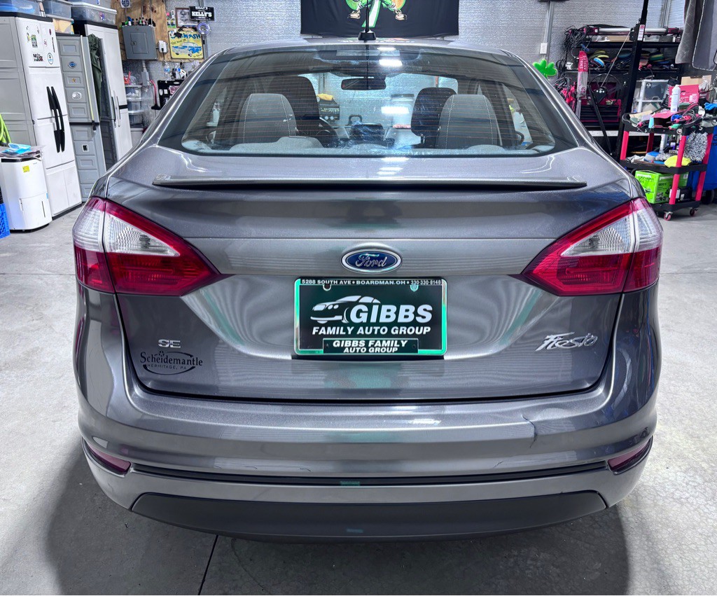 2014 Ford Fiesta Image 15