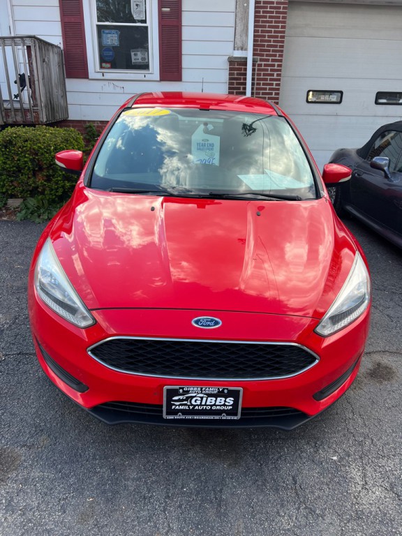 2017 Ford Focus Image 1