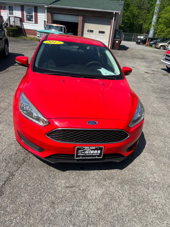 2017 Ford Focus Image 9