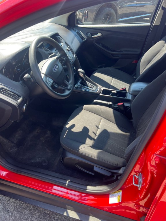 2017 Ford Focus Image 11