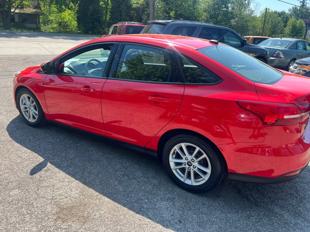 2017 Ford Focus Image 15