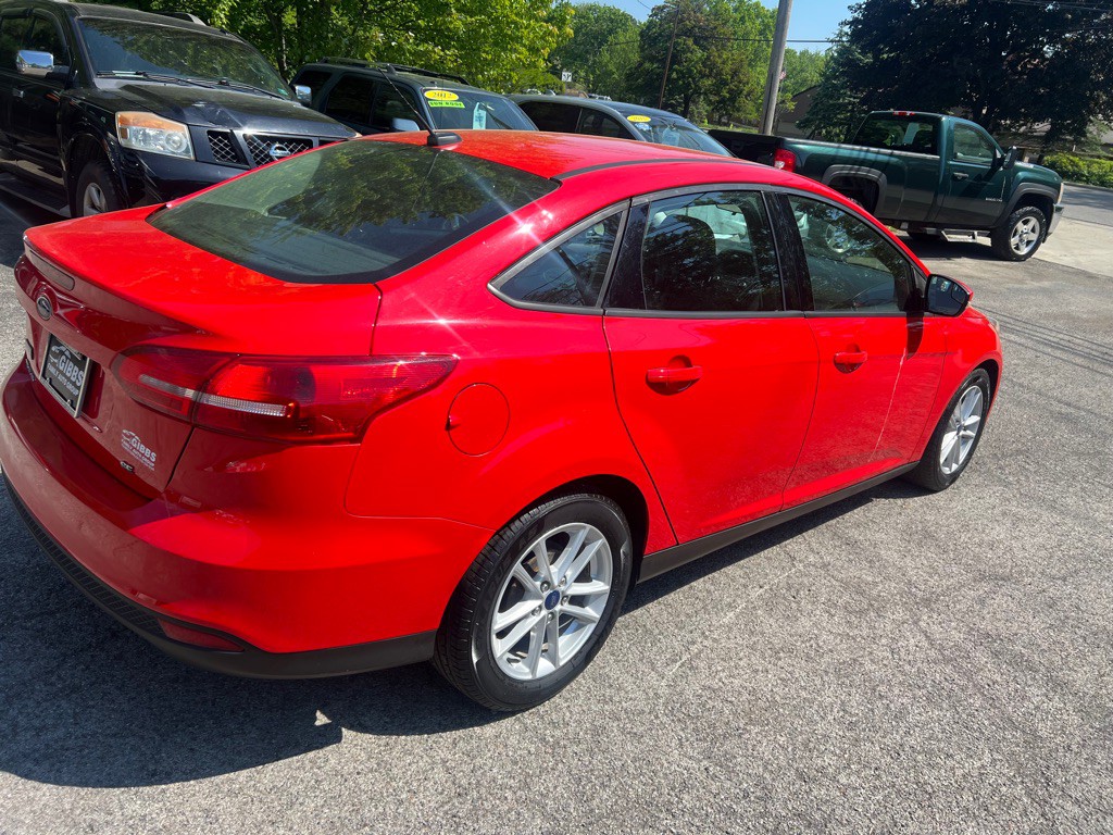 2017 Ford Focus Image 16