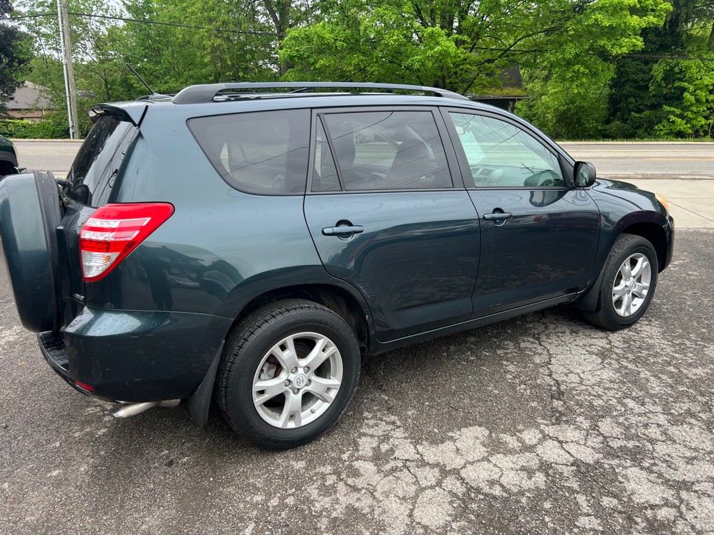 2011 Toyota Rav4 Image 4