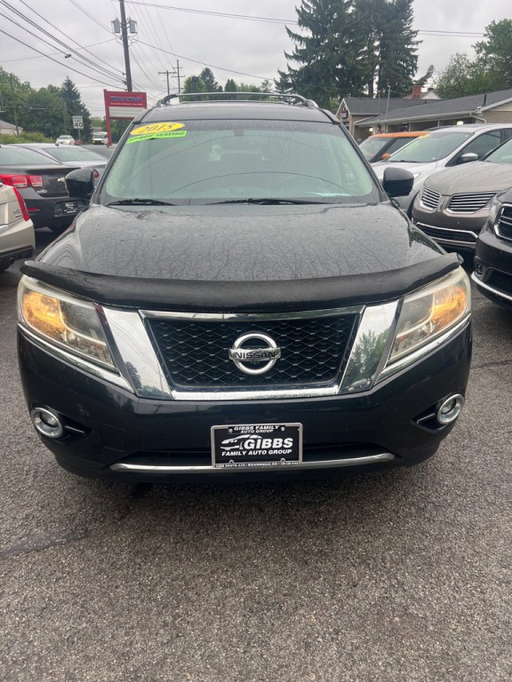 2014 Nissan Pathfinder Image 1