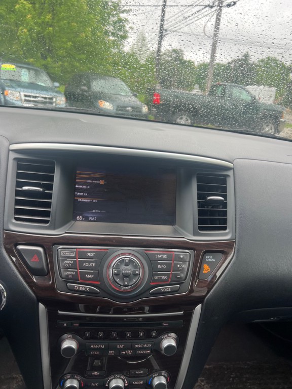 2014 Nissan Pathfinder Image 4