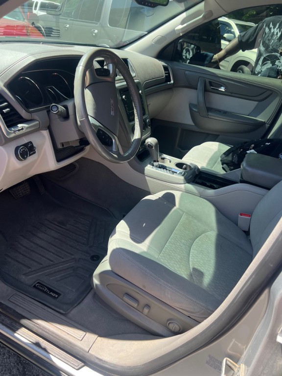 2013 GMC Acadia Image 6