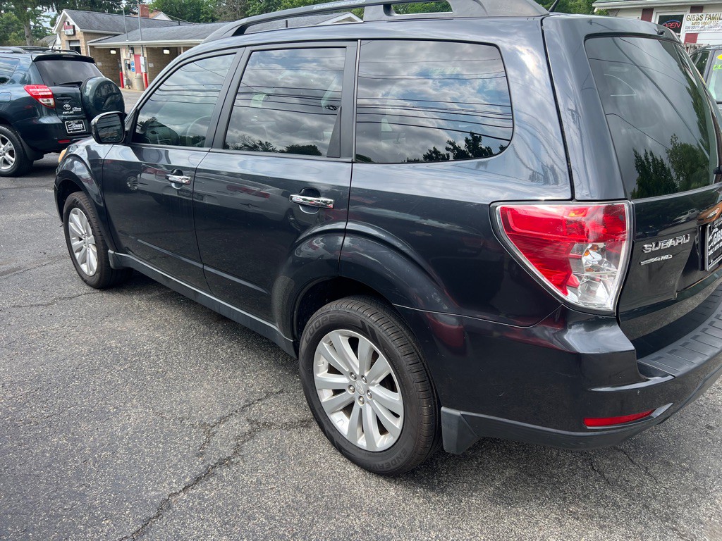 2012 Subaru Forester Image 8