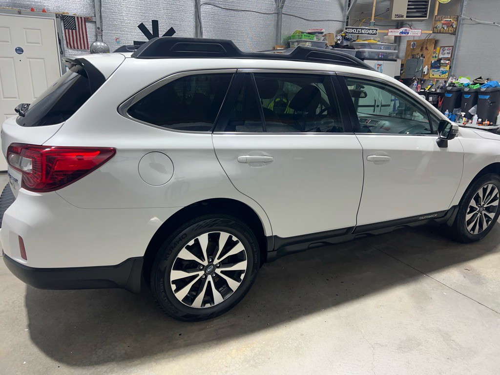 2015 Subaru Outback Image 10