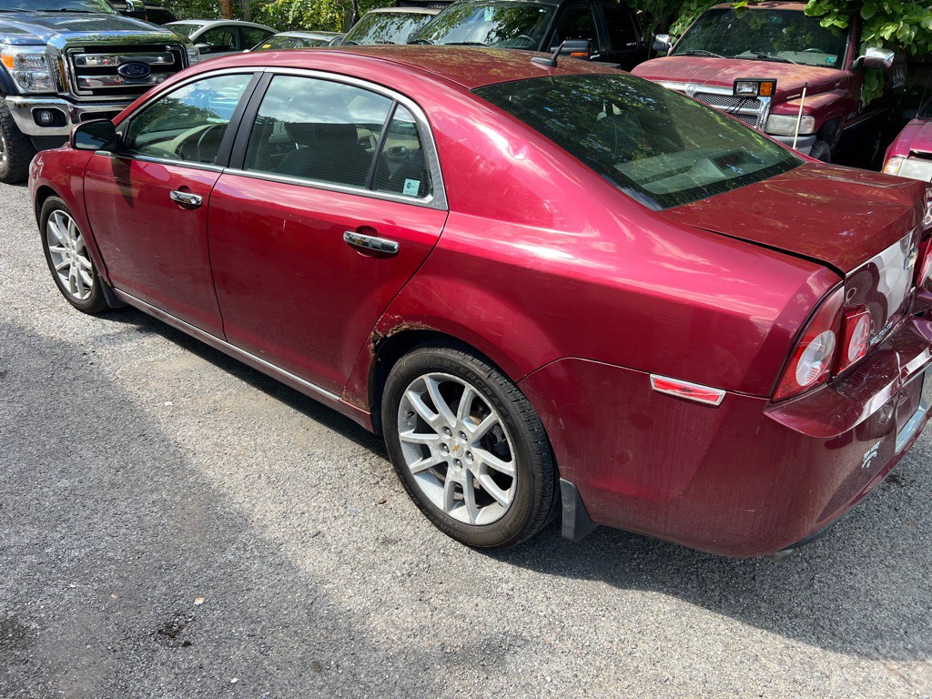 2011 Chevrolet Malibu Image 3