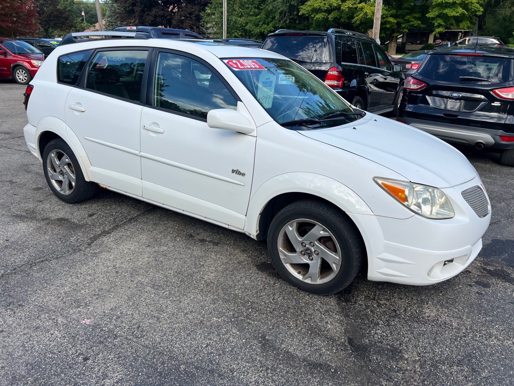 2005 Pontiac Vibe Image 3