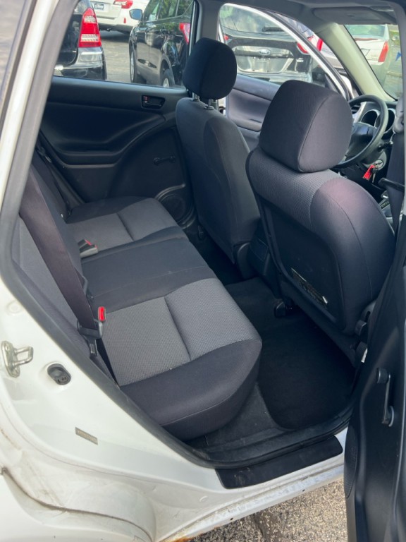 2005 Pontiac Vibe Image 5