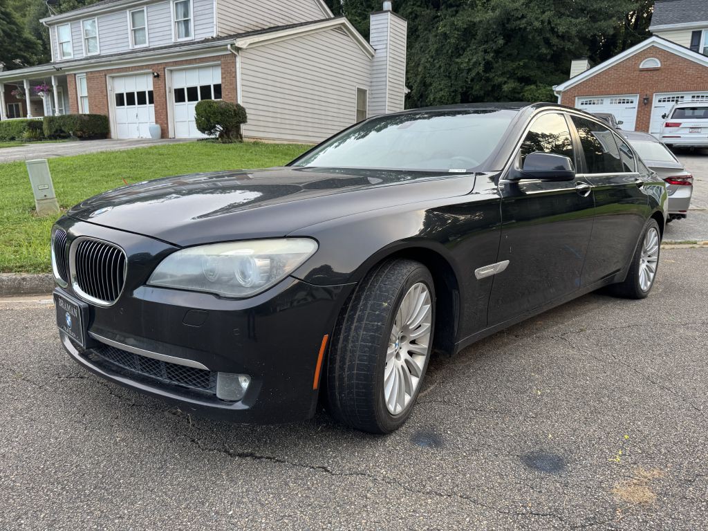 2012 BMW 7 Series Image 1