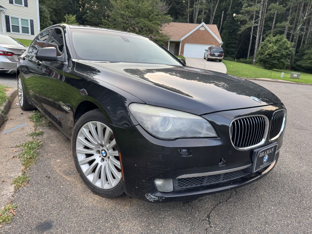 2012 BMW 7 Series Image 3