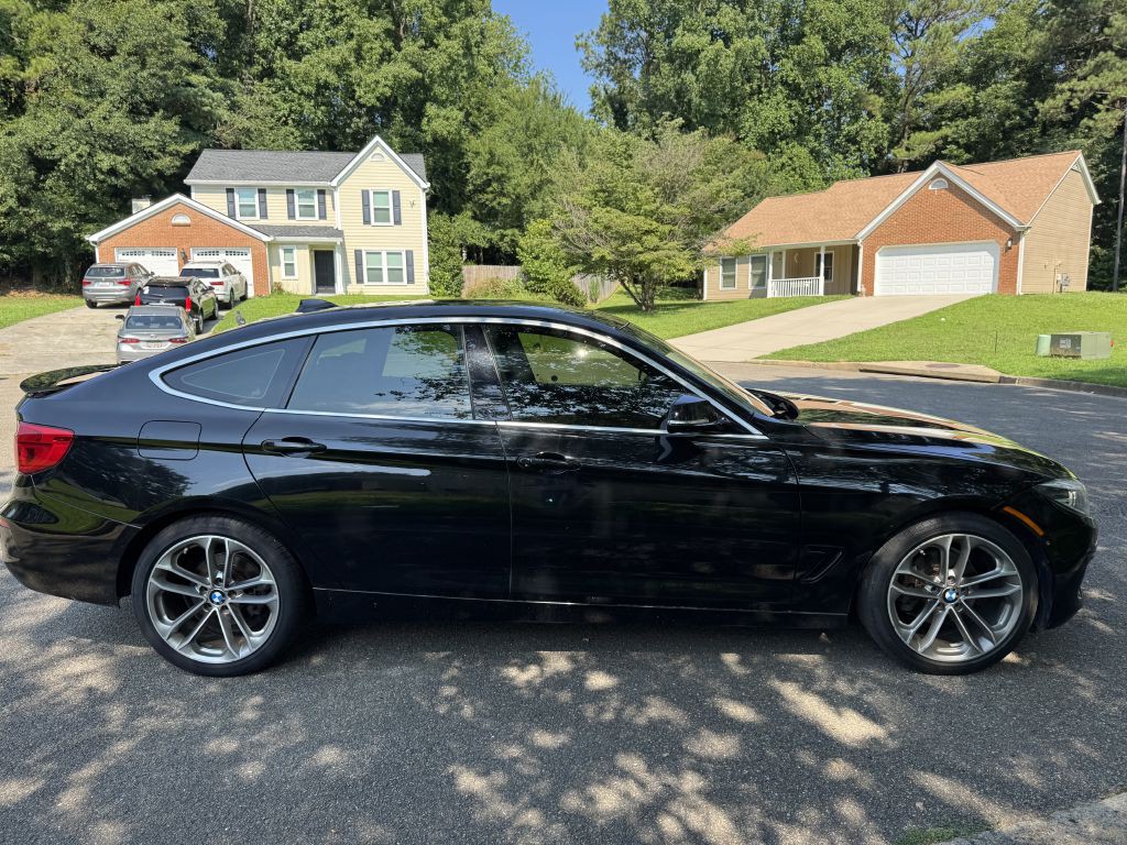 2017 BMW 3 Series Image 4