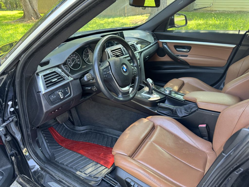 2017 BMW 3 Series Image 10