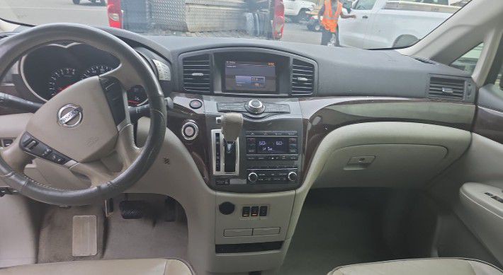 2014 Nissan Quest Image 7