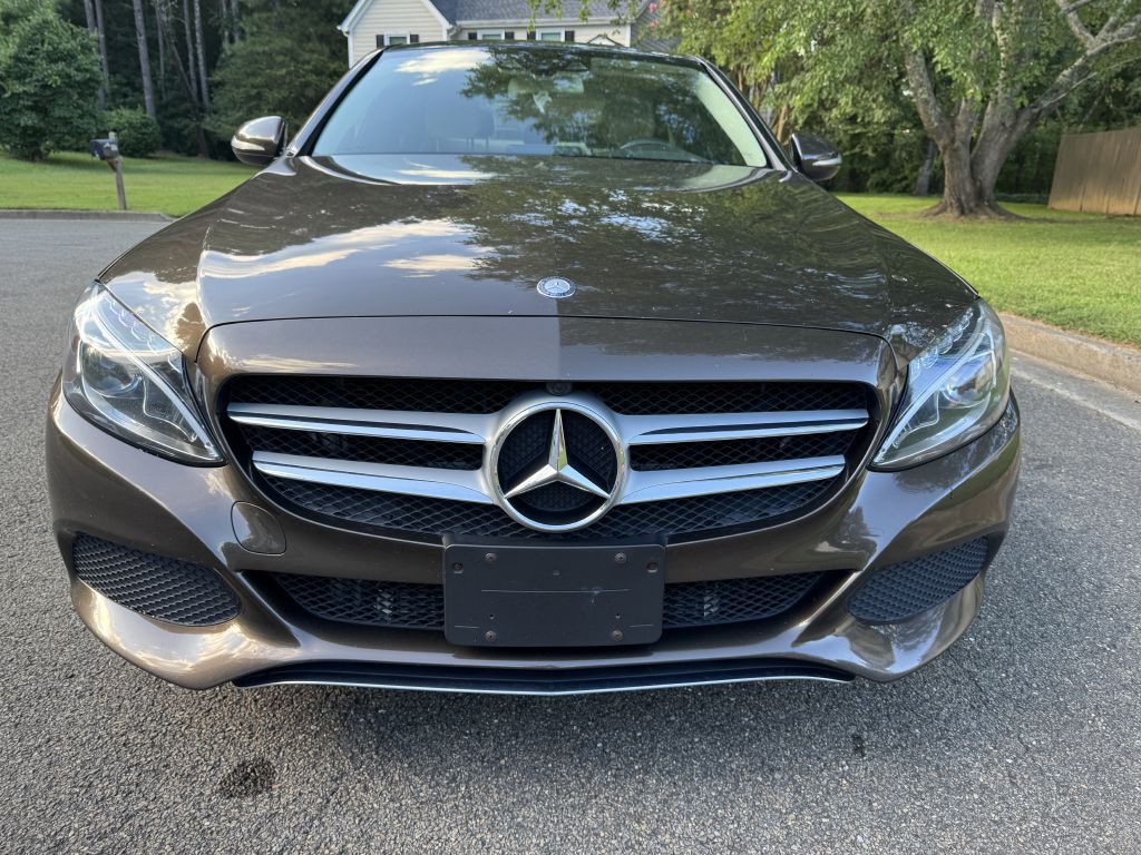2015 Mercedes-Benz C-Class Image 2